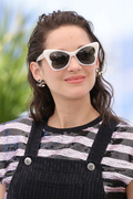 Marion+Cotillard+Bigger+Photocall+74th+Annual+i2DB-Ni8u4ox.jpg