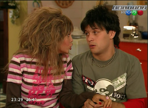 Luisana.Lopilato.Casados.Con.Hijos.Pool.HD-Colitaz.17.jpeg