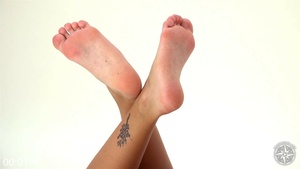 [Image: ME14KNA1_t.jpg]