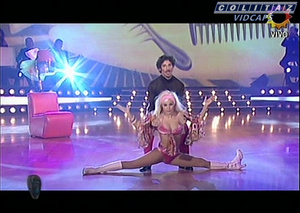 Pampita.Bailando.2008.Mini.Compilado.SD.60FPS.Colitaz.44.jpeg