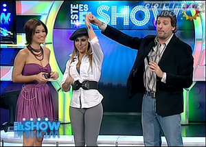 Cinthia.Fernandez.Vueltita.Calza.Gris.Este.Es.El.Show.SD.HQ.60FPS-Colitaz.39.jpeg