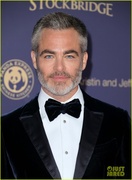 chris-pine-justin-timberlake-jessica-biel-childrens-hospital-gala-02.jpeg
