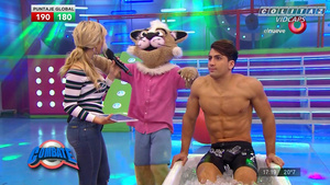 Laurita.Fernandez.Jean.Ajustado.Paula.Gomez.Combate.1080P-Colitaz.53.jpeg