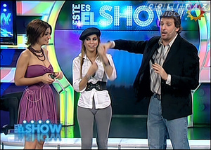 Cinthia.Fernandez.Vueltita.Calza.Gris.Este.Es.El.Show.SD.HQ.60FPS-Colitaz.38.jpeg