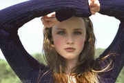 Alexis Bledel MEUB3MN_t