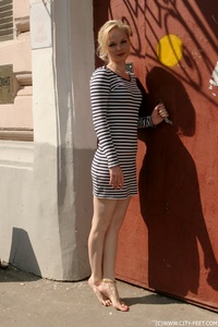 Permanent Link to City Feet – Daria C – 2012 01 22 Girl in zebra dress