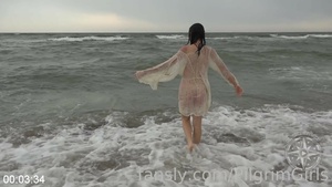 [Image: ME14KN4U_t.jpg]