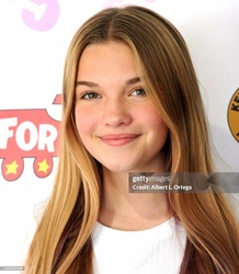 Mia Talerico - 2nd Annual Toys For Tots Toy Drive in Hollywood (November 21, 2020)