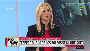 Debora.Plager.Pantalon.Negro.Ajustado.Tipo.Cuero.Involucrados.1080P-ColitazTV.24.jpeg