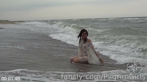 [Image: ME14KN4S_t.jpg]