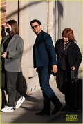 orlando-bloom-jkl-arrival-carnival-row-ending-13.jpg