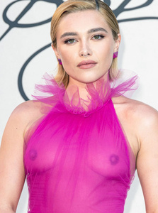 Florence Pugh (9).jpeg