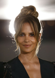 Halle Berry - Attends The Academy Museum of Motion Pictures Opening Gala at The Academy Museum of Motion Pictures in Los Angeles 09/25/2021
