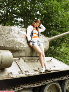 [Image: ME1CNNRR_t.jpg]