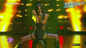 Silvina.Escudero.Cantando.2024.Rock.1080P-Colitaz.74.jpeg