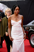 Naomie+Harris+World+Premiere+NO+TIME+DIE+Red+nSqq7HBnevix.jpg