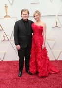 kirsten-dunst-jesse-plemons-couple-up-oscars-2022-13.jpg