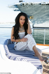 Permanent Link to 2015 06 12 The Mother Ship Layla Sin