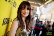 anne-hathaway-jared-leto-wecrashed-sxsw-02.jpg