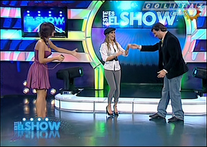 Cinthia.Fernandez.Vueltita.Calza.Gris.Este.Es.El.Show.SD.HQ.60FPS-Colitaz.61.jpeg