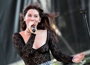 GRACIE ABRAMS PERFORMS AT THE 2022 SOMETHING IN THE WATER MUSIC FESTIVAL ON INDEPENDENCE AVENUE ON JUNE 17, 2022 IN WASHINGTON, DC