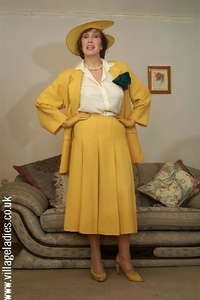 Permanent Link to Annistasia in Yellow