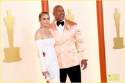 emily-blunt-dwayne-johnson-oscars-2023-2.jpg