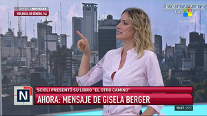Carolina.Losada.Pantalon.Ajustado.Camisa.Abierta.AN.1080P-Colitaz.134.jpeg