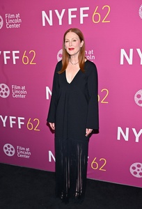 Julianne Moore - Page 2 MEWG9XJ_t