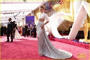 zendaya-oscars-2022-red-carpet-26.jpg
