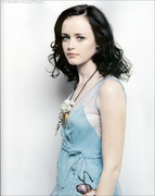 Alexis Bledel MEUB3MT_t