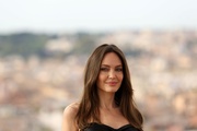 Angelina+Jolie+Eternals+Photocall+diamuWUvTITx.jpg