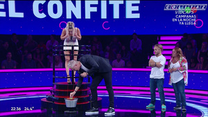 Noelia.Marzol.Minuto.Para.Ganar.Vestido.Blanco.Boquita.1080P-Colitaz.28.jpeg