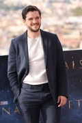 Kit+Harington+Eternals+Photocall+-L1uRZWYeRQx.jpg