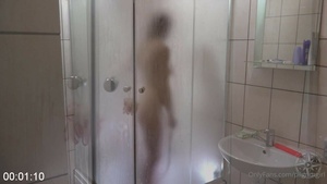 [Image: ME14KKZQ_t.jpg]