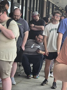 SxrYEUPH.jpg