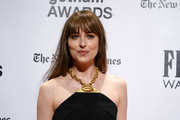 Dakota+Johnson+2021+Gotham+Awards+Presented+62IbN1BdXUjx.jpg