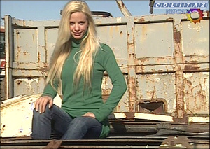 Rocio.Guirao.Diaz.El.Garage.Vid1.SD.60FPS-Colitaz.01.jpeg