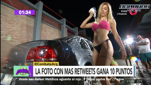 Soso.Mirabelli.y.Rubia.Lavando.Auto.Combate.1080P-Colitaz.28.jpeg