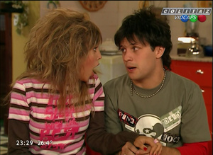 Luisana.Lopilato.Casados.Con.Hijos.Pool.HD-Colitaz.16.jpeg