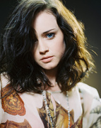 Alexis Bledel MEUB3VV_t