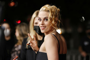 Kristen+Stewart+Los+Angeles+Premiere+Neon+TaaAkiNaQ8Lx.jpg