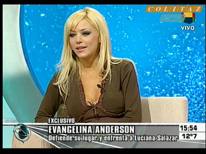 Evangelina.Anderson.Pollerita.Vueltita.Intrusos.2006.SD.HQ.60FPS.No.Audio-Colitaz.101.jpeg