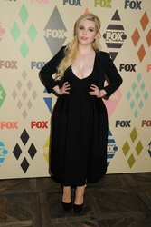 Abigail Breslin MELZUAB_t