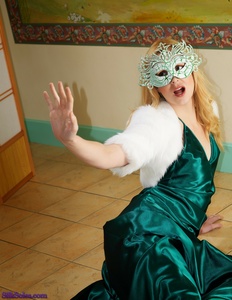 Permanent Link to SilkSoles – Ariel Anderssen – Venetian Masquerade