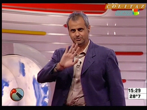 Nazarena.Velez.Musculosa.Amarilla.Jeans.Vueltita.Intrusos.No.Audio.SD.HQ.60FPS-Colitaz.05.jpeg