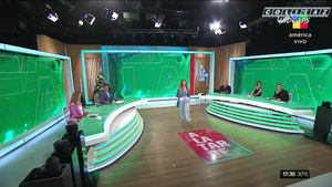 Karina.Mazzocco.Camisa.Abierta.Escotada.A.La.Tarde.1080P-Colitaz.100.jpeg