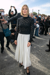 Rosamund Pike - Dior Womenswear Spring/Summer 2022 Show, Paris Fashion Week in France 09/28/2021