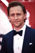 Tom+Hiddleston+74th+Annual+Tony+Awards+Arrivals+d4pZ6GY0A6Tx.jpg