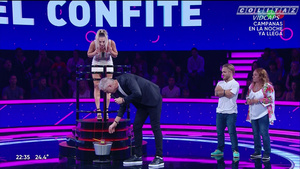 Noelia.Marzol.Minuto.Para.Ganar.Vestido.Blanco.Boquita.1080P-Colitaz.27.jpeg